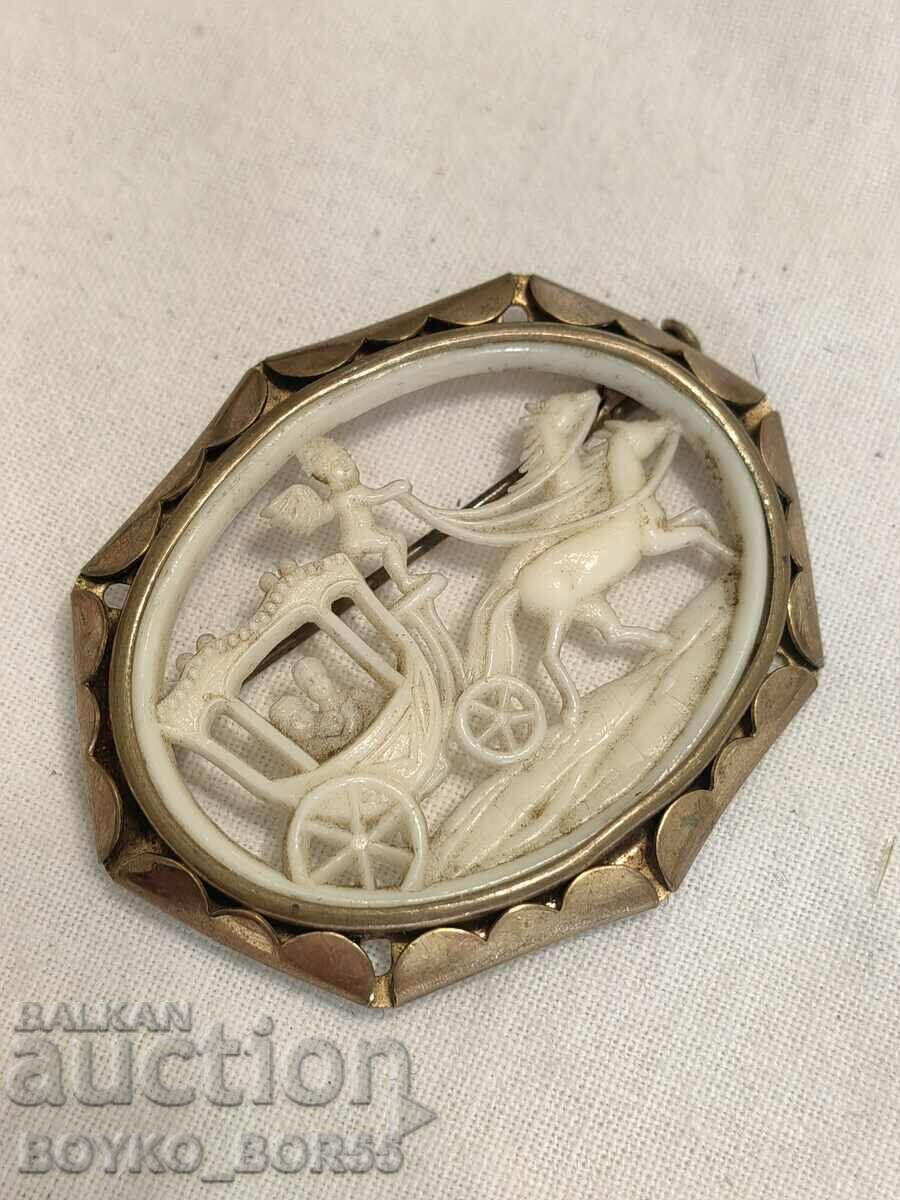 Lovely Large Antique Royal Gold Plated Brooch with price 120.00 BGN | € 61.36 Lovely Large Antique Royal Gold Plated Brooch with price 120.00 BGN | € 61.36