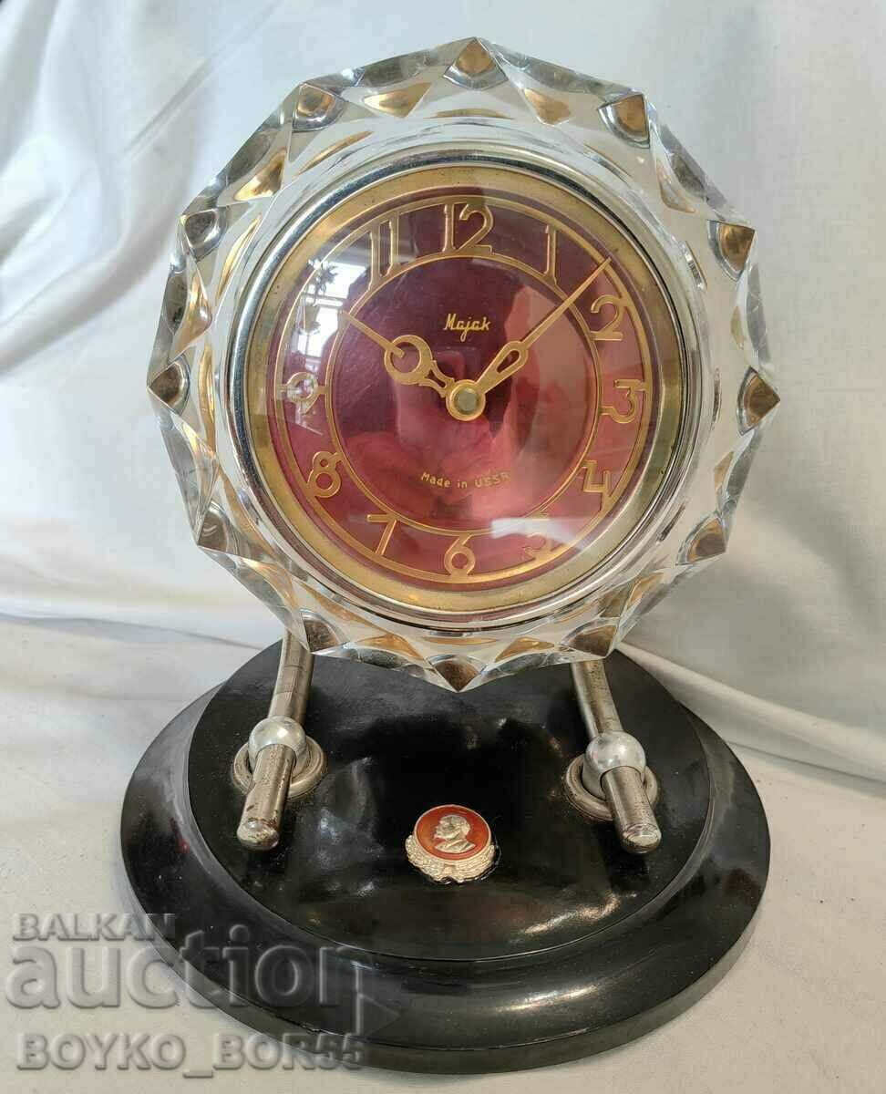Κομμουνιστικό ρολόι σπάνιου κρυστάλλου Majak MAYAK USSR