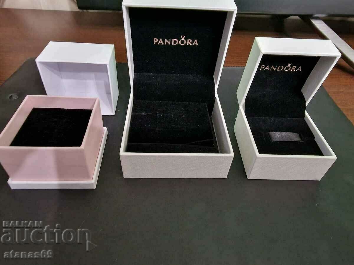 3 pcs. boxes, bag from PANDORA with price 69.99 BGN | € 35.79 3 pcs. boxes, bag from PANDORA with price 69.99 BGN | € 35.79
