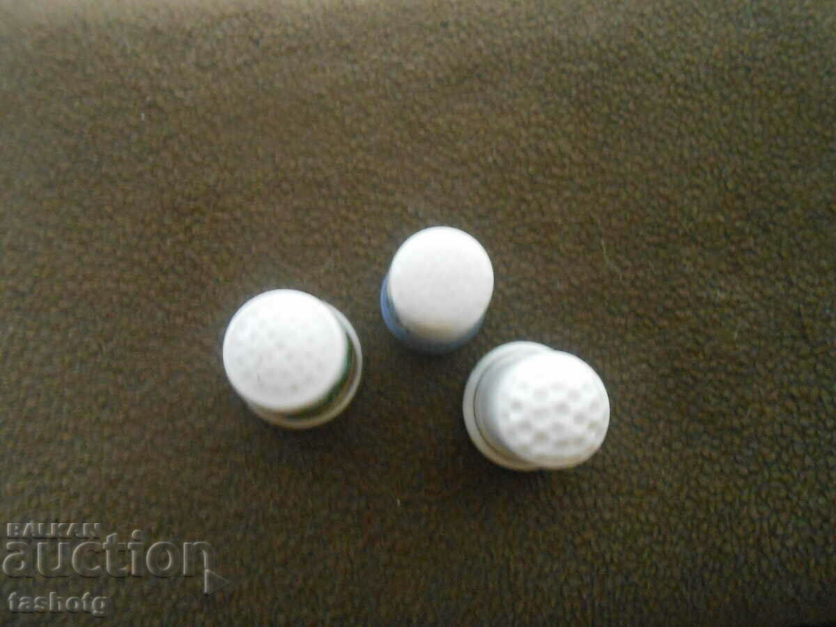 Auction Lot of 3 pcs. COLLECTIBLE porcelain thimbles! Auction Lot of 3 pcs. COLLECTIBLE porcelain thimbles!