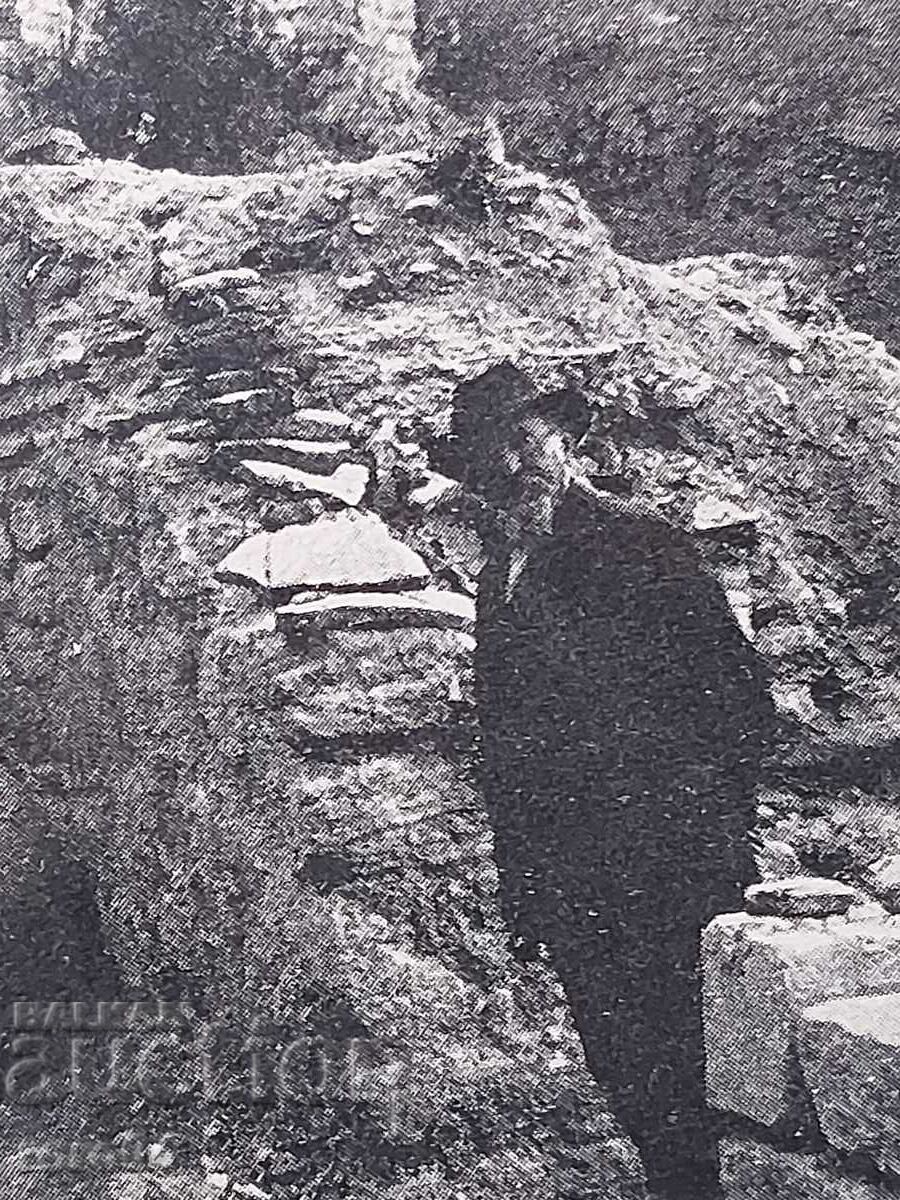 MADARA - EXCAVATIONS - PITHOS - ARCHAEOLOGY - 7