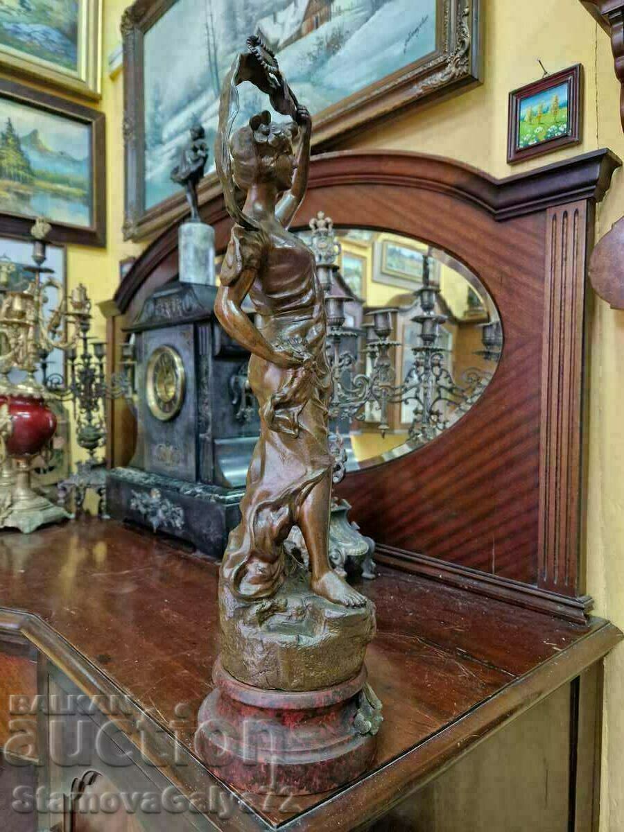 Delivery of A beautiful large antique author French figure statuette