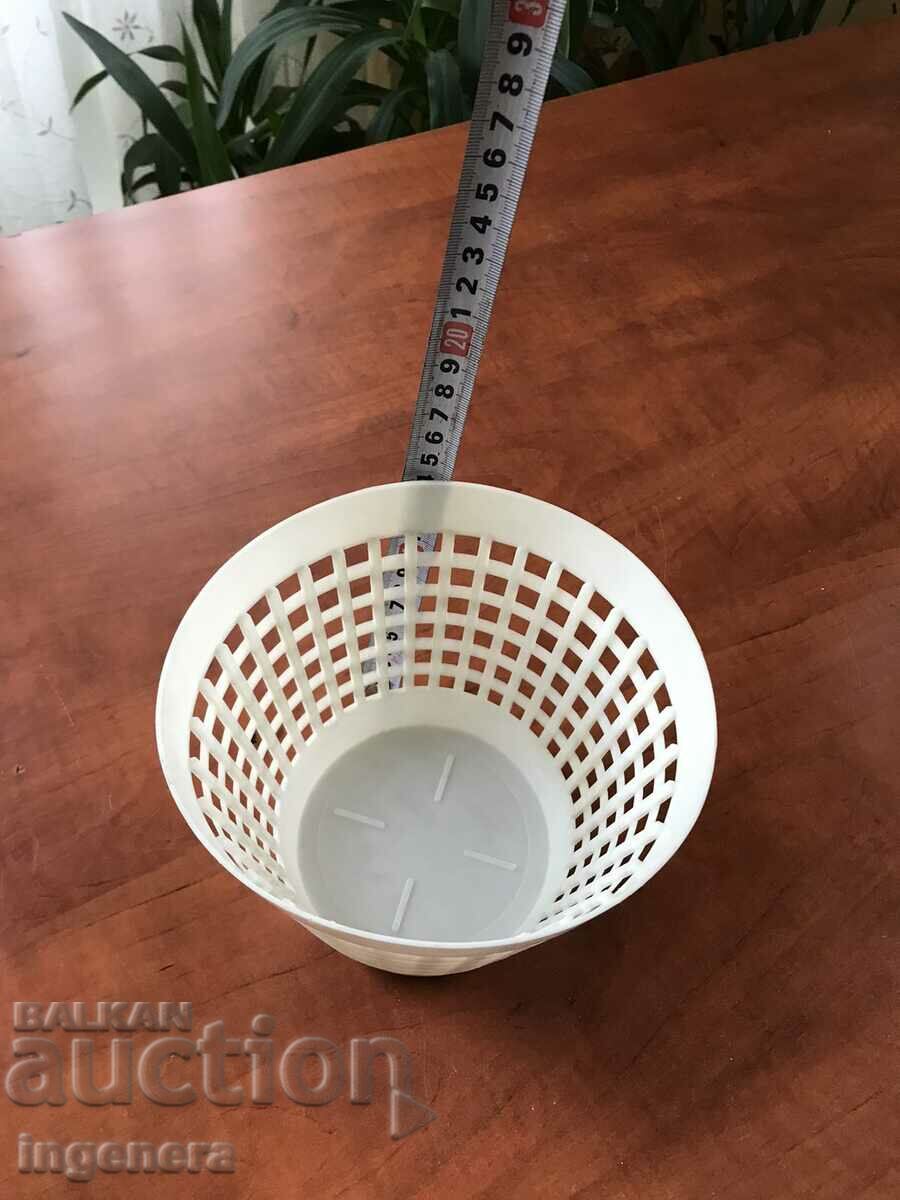 DISH BUCKET GRID PLASTIC with price 3.00 BGN | € 1.53 DISH BUCKET GRID PLASTIC with price 3.00 BGN | € 1.53