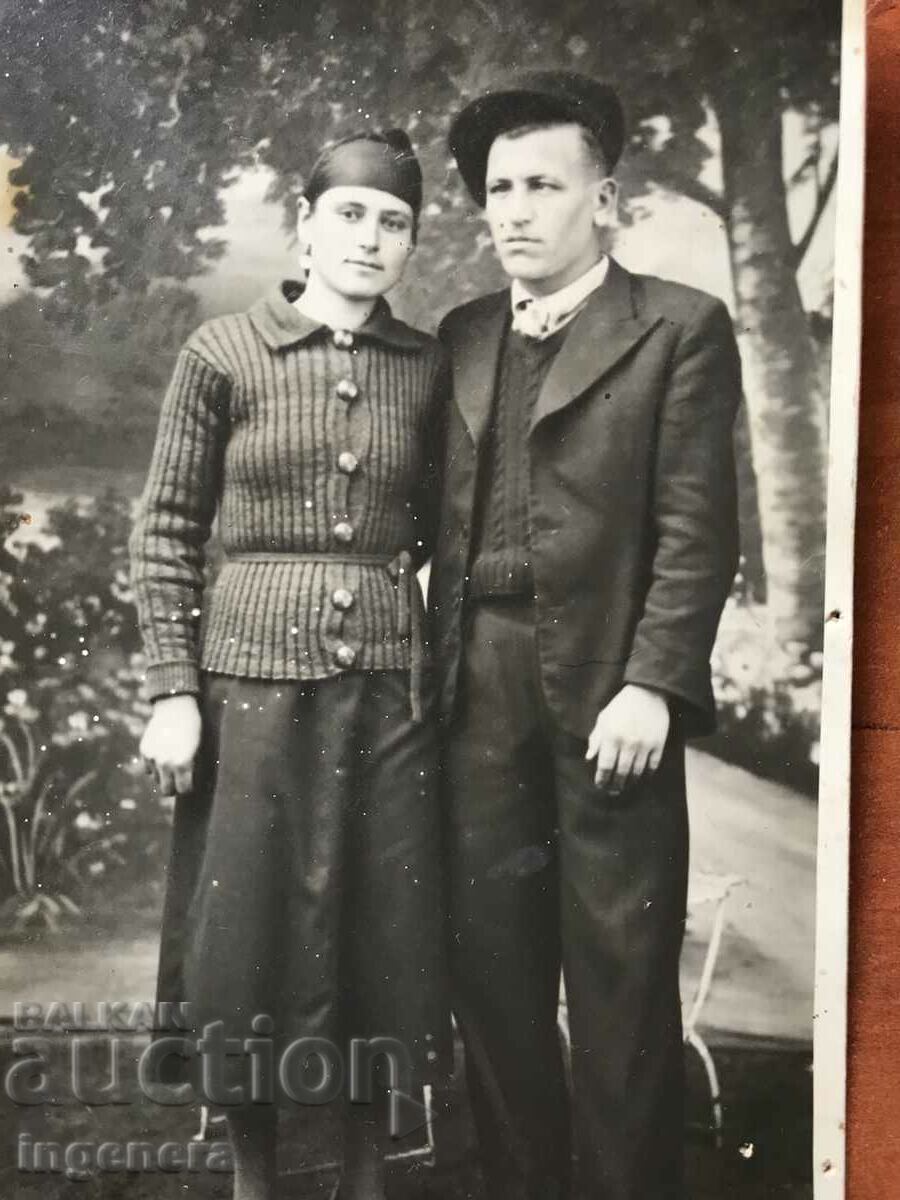 PHOTO OLD PHOTOGRAPH-1930 with price 4.00 BGN | € 2.05 PHOTO OLD PHOTOGRAPH-1930 with price 4.00 BGN | € 2.05