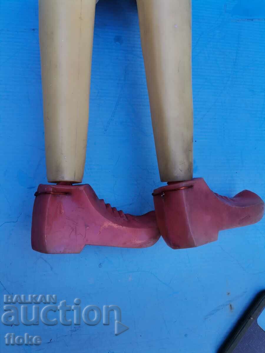 Delivery of Plastic toy - old