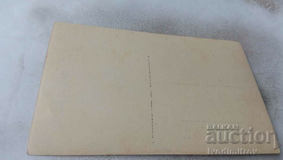 Photo Young man with price € 0.49 | 0.96 BGN