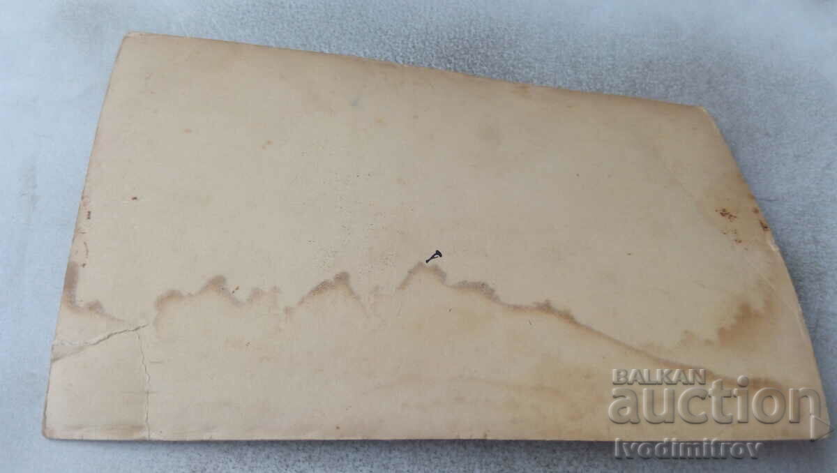 Φωτογραφία νεόνυμφων με τους φίλους τους με τιμή € 0.74 | 1.45 BGN