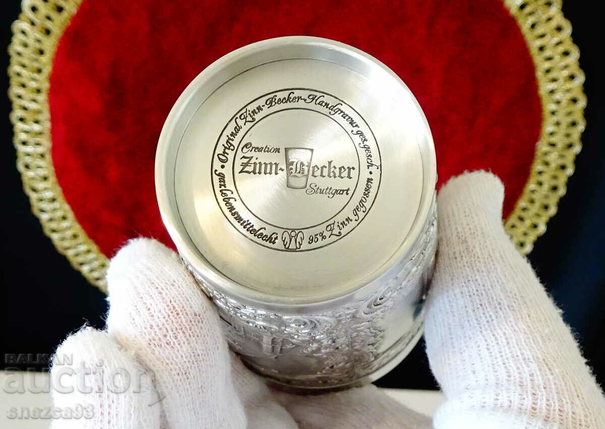 Tin wine cup, knight, fortress - 6 Tin wine cup, knight, fortress - 6