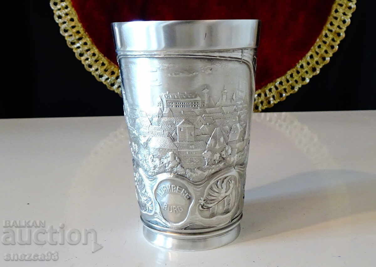 Tin wine cup, pictures from Nuremberg - 5 Tin wine cup, pictures from Nuremberg - 5