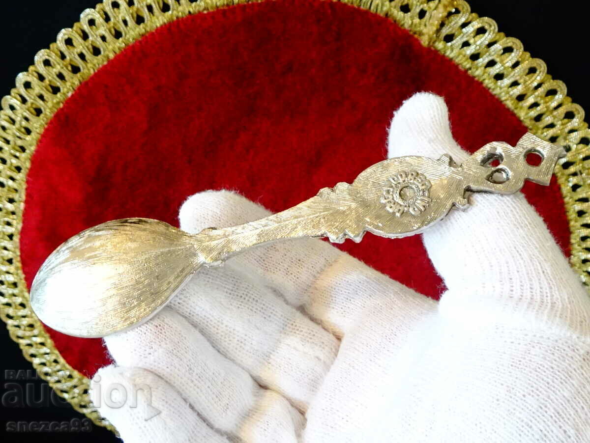 Лъжица от калай за скиори. с цена 16.00 лв. | € 8.18