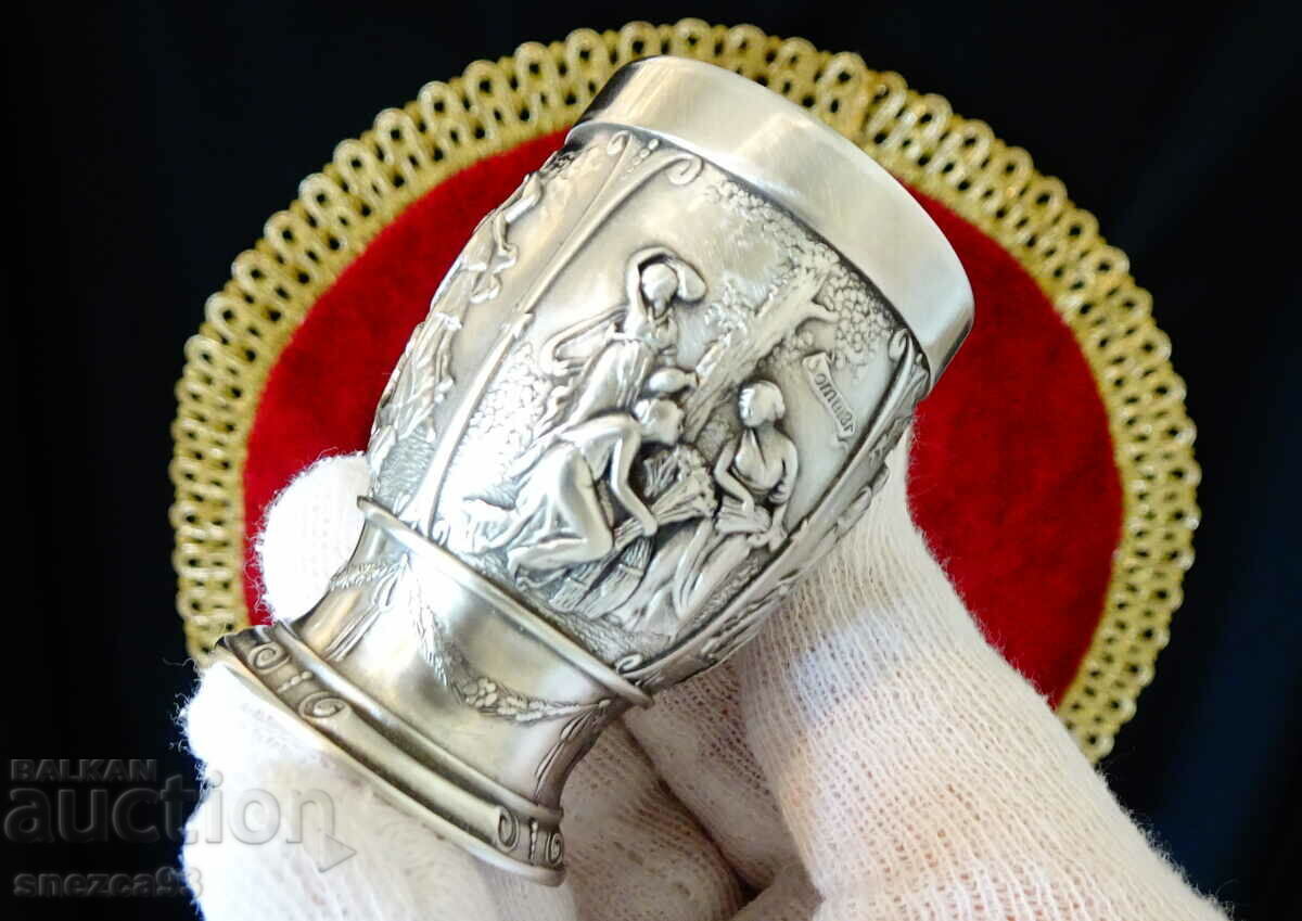 Pewter mug with pictures The Seasons. Pewter mug with pictures The Seasons.