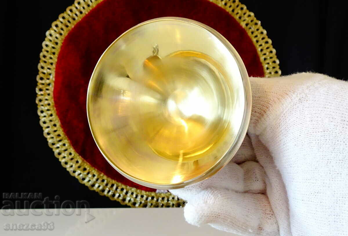 Δημοπρασία Ασημένια κανάτα, σαλτσιέρα με καπάκι, μπρούτζος, επιχρύσωση Δημοπρασία Ασημένια κανάτα, σαλτσιέρα με καπάκι, μπρούτζος, επιχρύσωση