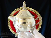 Ασημένια κανάτα, σαλτσιέρα με καπάκι, μπρούτζος, επιχρύσωση