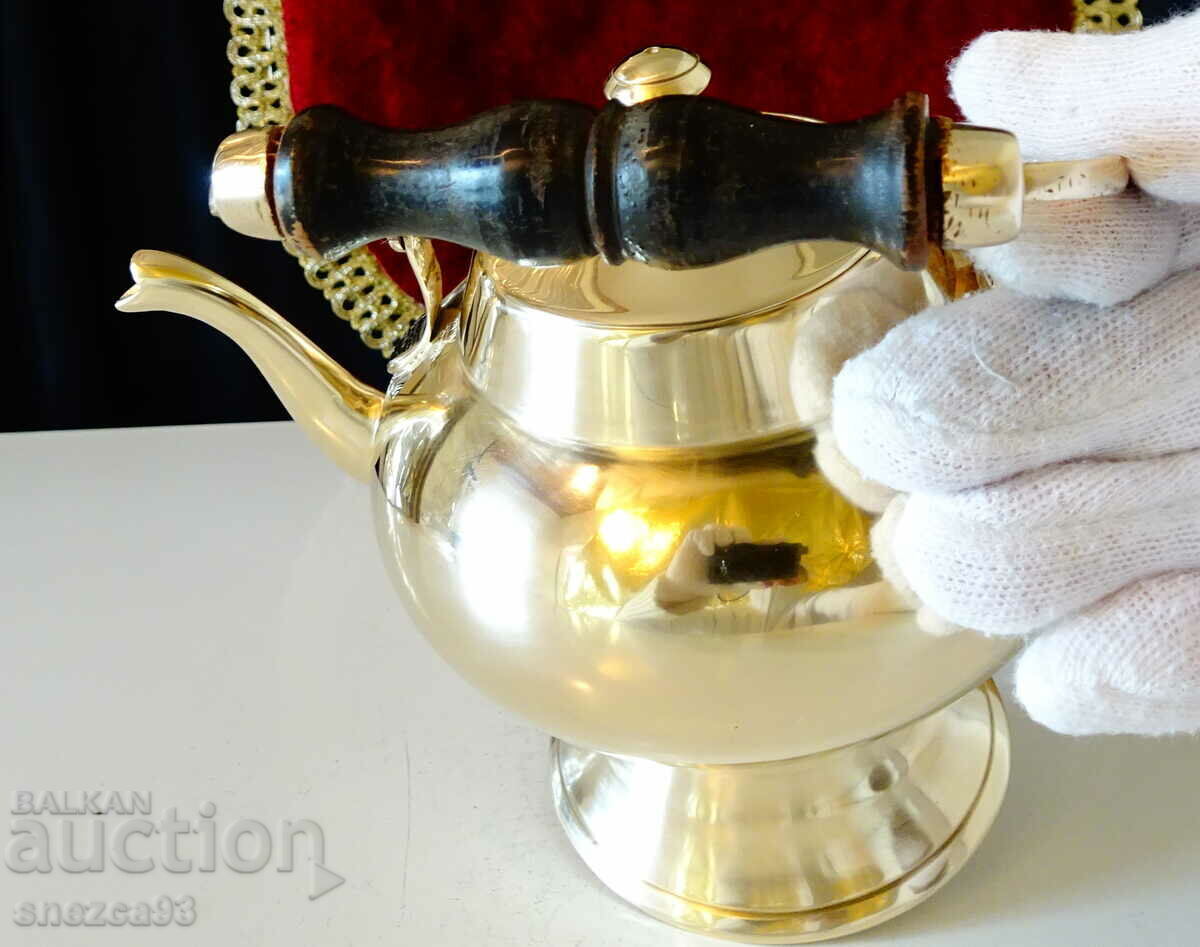 Bronze teapot, kettle, Aladdin's lamp. with price 59.00 BGN | € 30.17