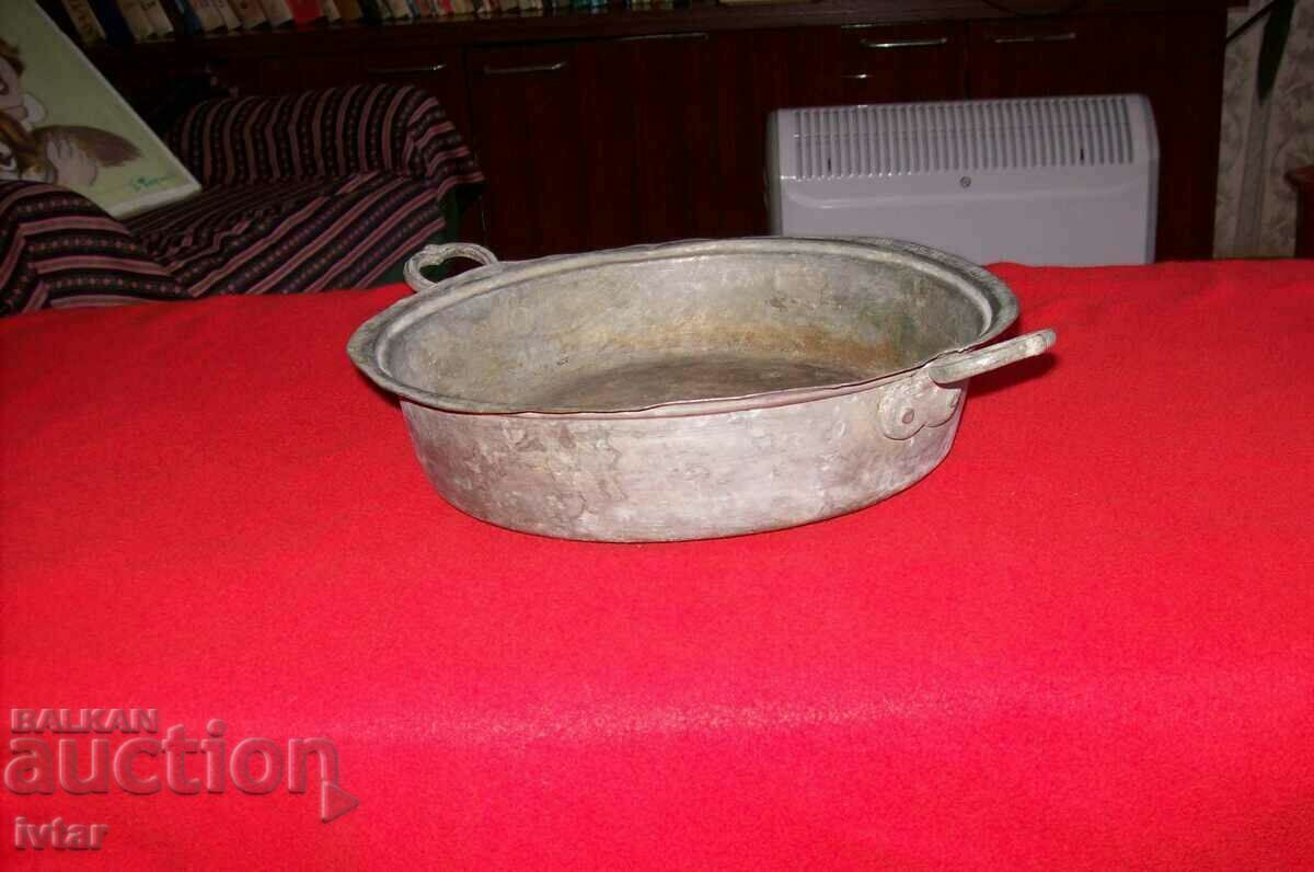 Licitație Vas de cupru, inscripționat, datat 1938.