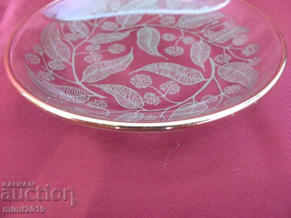 Delivery of Vintage lot of glass saucers - 6 pieces