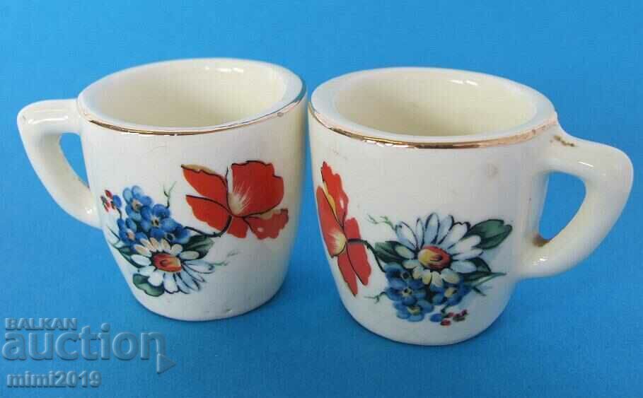Old miniature porcelain cups - 3 pieces - 5 Old miniature porcelain cups - 3 pieces - 5