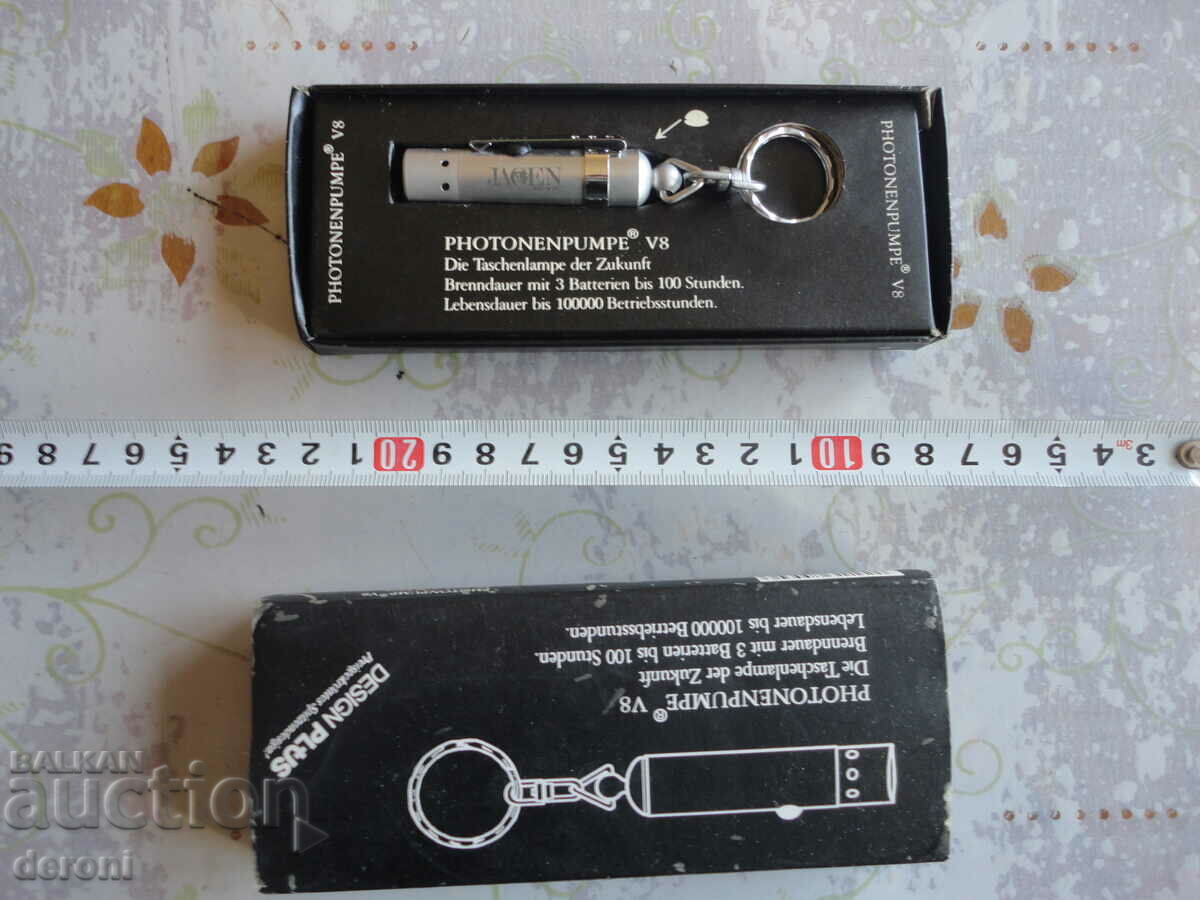 Great keychain flashlight in a box