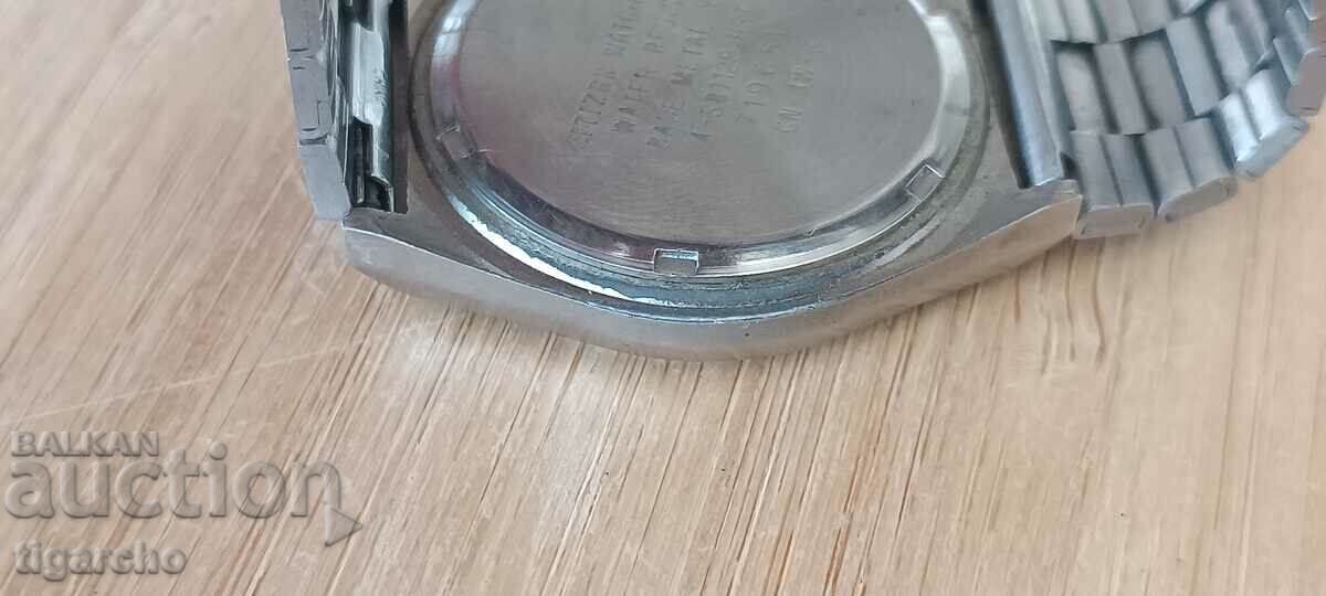 Delivery of Citizen quartz watch Delivery of Citizen quartz watch