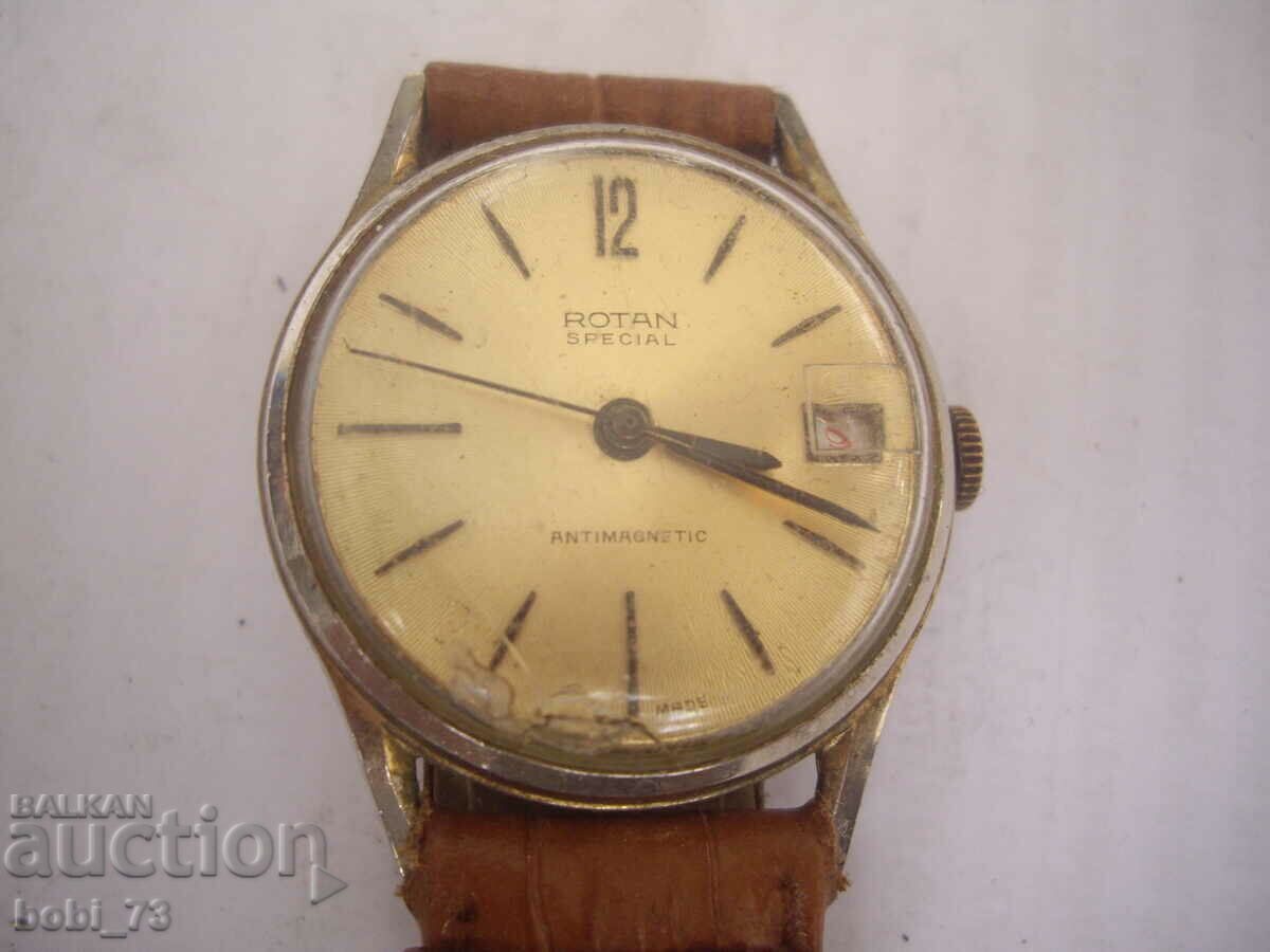 Auction Old men's wristwatch. Auction Old men's wristwatch.