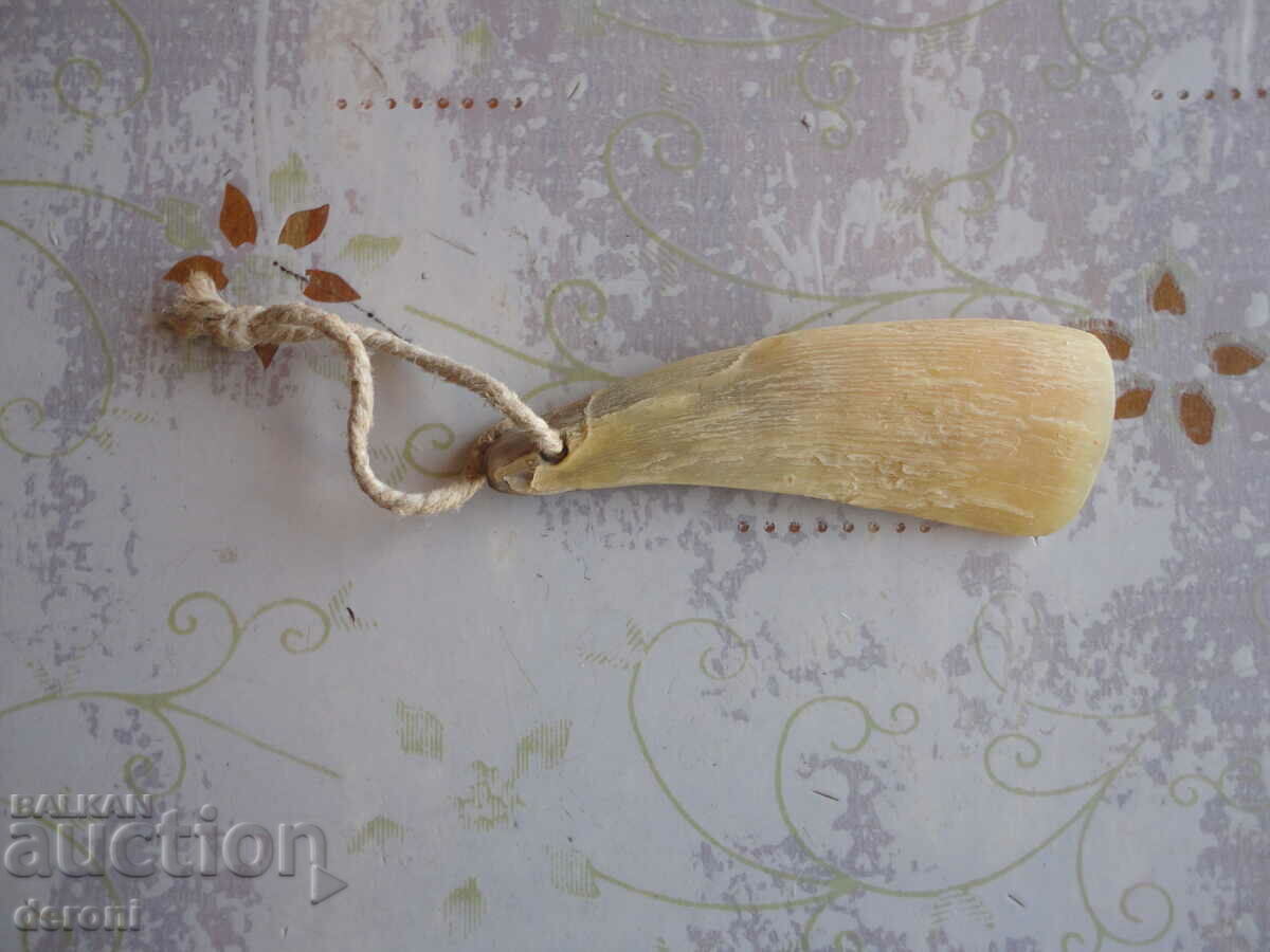 Auction  Antique shoe horn