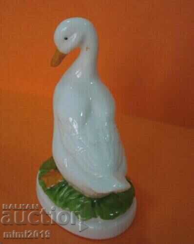 Delivery of An old porcelain figurine Delivery of An old porcelain figurine