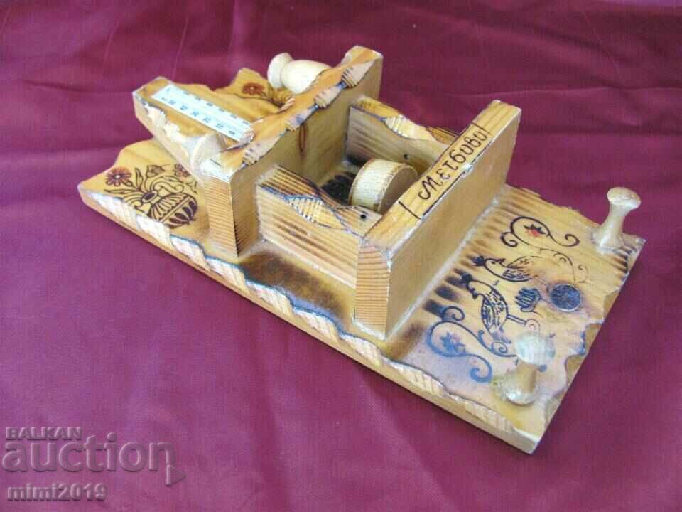 Decorative thermometer - wooden shelf-hanger with price 21.00 BGN | € 10.74 Decorative thermometer - wooden shelf-hanger with price 21.00 BGN | € 10.74