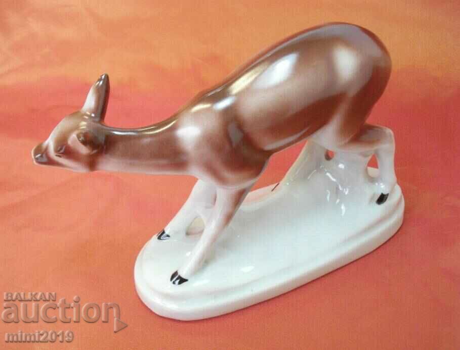 Delivery of 60's Old Isis - Porcelain Figure Delivery of 60's Old Isis - Porcelain Figure