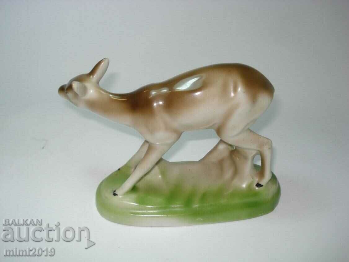 Auction Old Isis - Porcelain Figure Auction Old Isis - Porcelain Figure