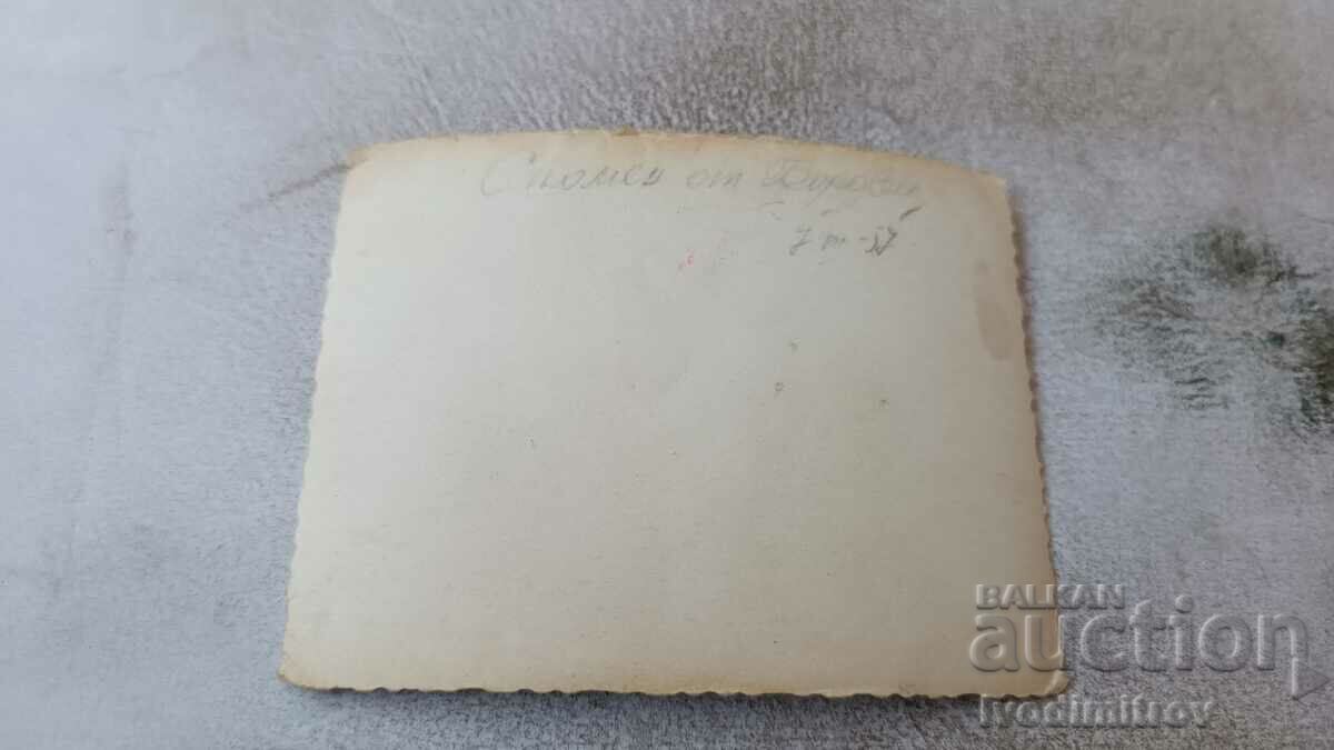 Ms. Borovets Woman in a lounge chair in front of the Culture Club-reading room 1957 with price 2.15 BGN | € 1.10 Ms. Borovets Woman in a lounge chair in front of the Culture Club-reading room 1957 with price 2.15 BGN | € 1.10