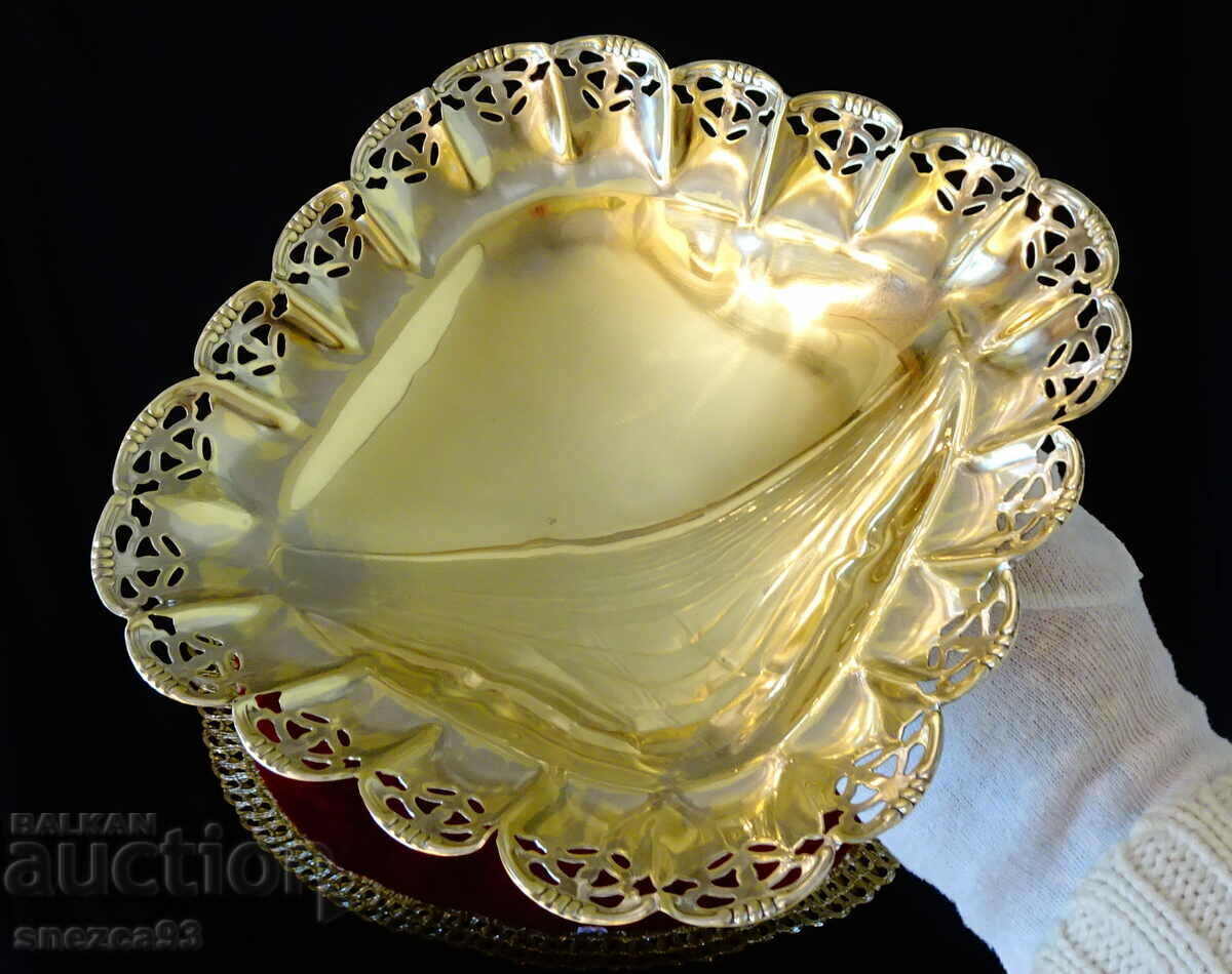 Bronze fruit bowl, relief, openwork, square - 6 Bronze fruit bowl, relief, openwork, square - 6