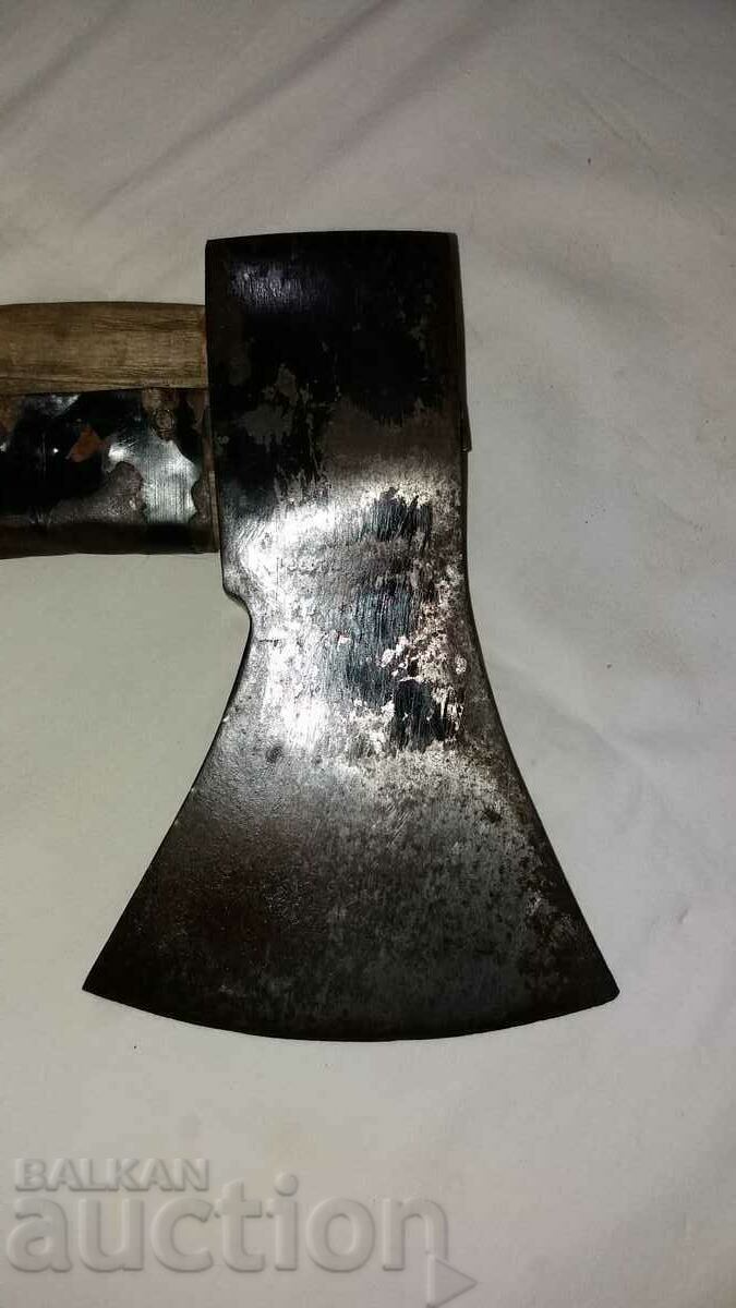 Axe--Pround with price 40.00 BGN | € 20.45