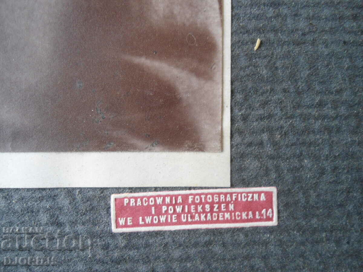 Old photo, cardboard with price 4.00 BGN | € 2.05 Old photo, cardboard with price 4.00 BGN | € 2.05