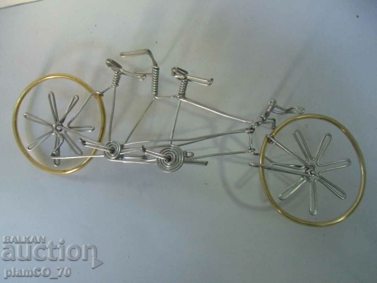 Auction  No.*6891 old figure - bicycle - made of wire