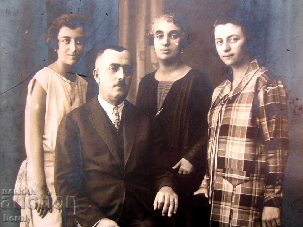 KINGDOM OF BULGARIA-OLD PHOTO-THICK CARDBOARD-32cm X 24cm with price 3.99 BGN | € 2.04 KINGDOM OF BULGARIA-OLD PHOTO-THICK CARDBOARD-32cm X 24cm with price 3.99 BGN | € 2.04