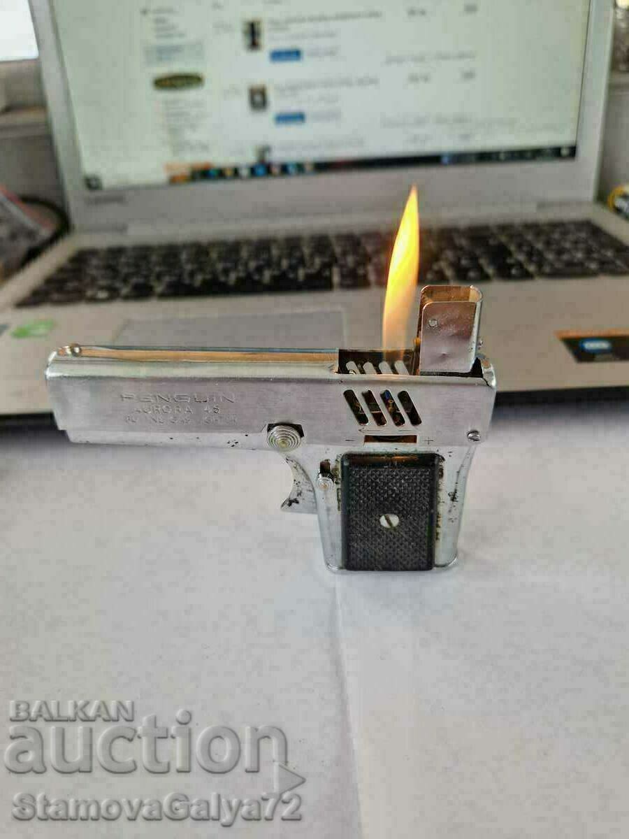 Rare Antique Collectible Penguin Aurora 45 Lighter Rare Antique Collectible Penguin Aurora 45 Lighter