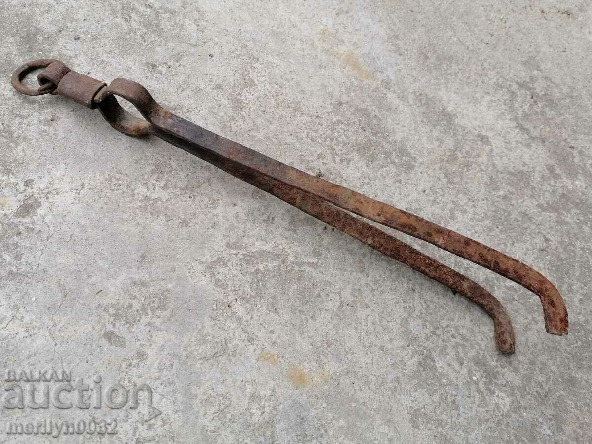 Auction  Old dilaf, mash, wrought iron for a furnace