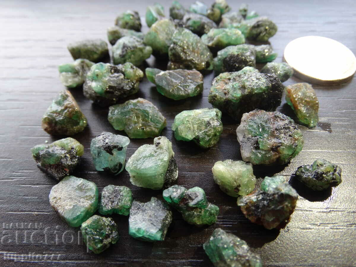beril smarald natural pe matrice lot unic 250.00 carate