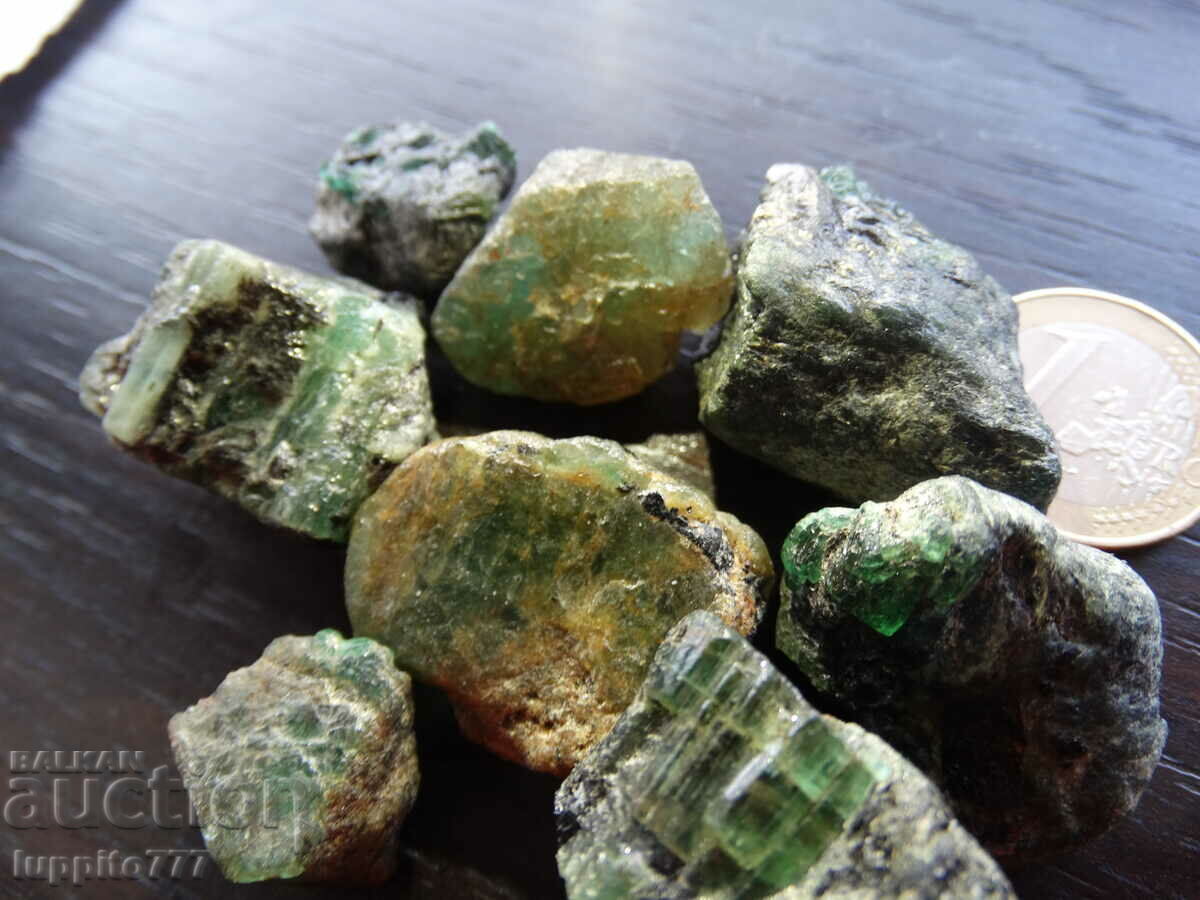 beril smarald natural pe matrice lot unic 453,85 carate