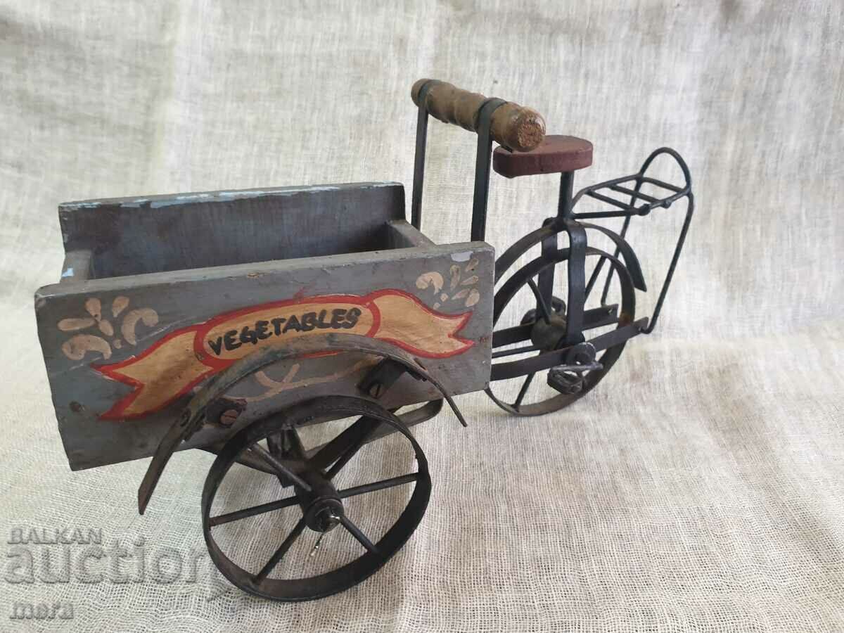 Tricicletă de epocă cu preț 85.00 BGN | € 43.46