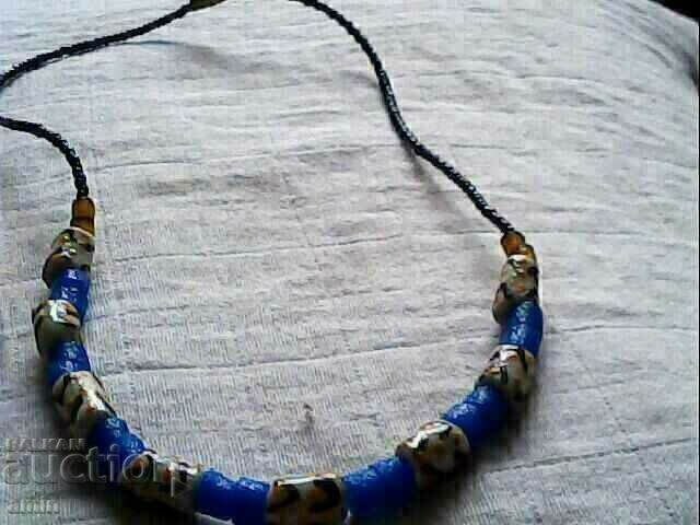 3 όμορφα κολιέ πολύ παλιά φυσική πέτρα με τιμή 30.00 BGN | € 15.34 3 όμορφα κολιέ πολύ παλιά φυσική πέτρα με τιμή 30.00 BGN | € 15.34