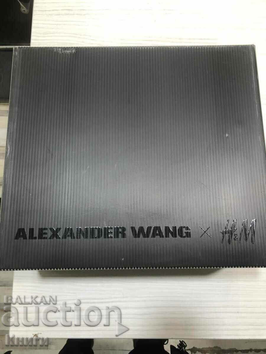Delivery of Women's boots Alexander Wang x H&M 36 number new Delivery of Women's boots Alexander Wang x H&M 36 number new