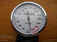 Manometer for blood pressure device - Switzerland