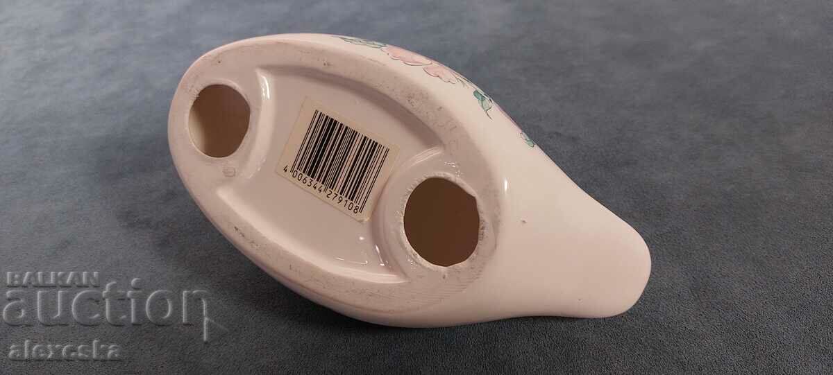 Delivery of Ceramic duck Delivery of Ceramic duck