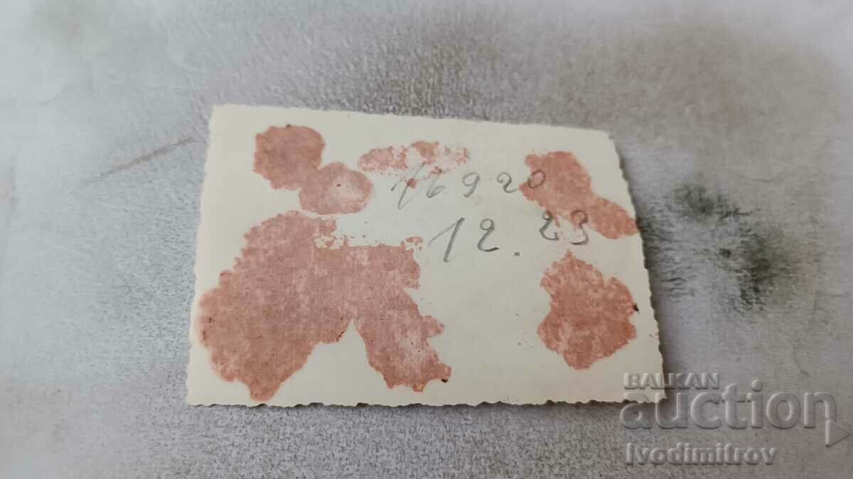 Photo A man and two women on the road with price 1.15 BGN | € 0.59 Photo A man and two women on the road with price 1.15 BGN | € 0.59