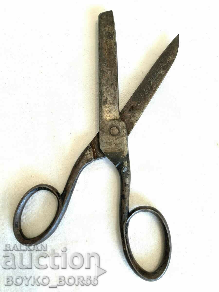 Delivery of Vintage Brand German Sewing Scissors Delivery of Vintage Brand German Sewing Scissors