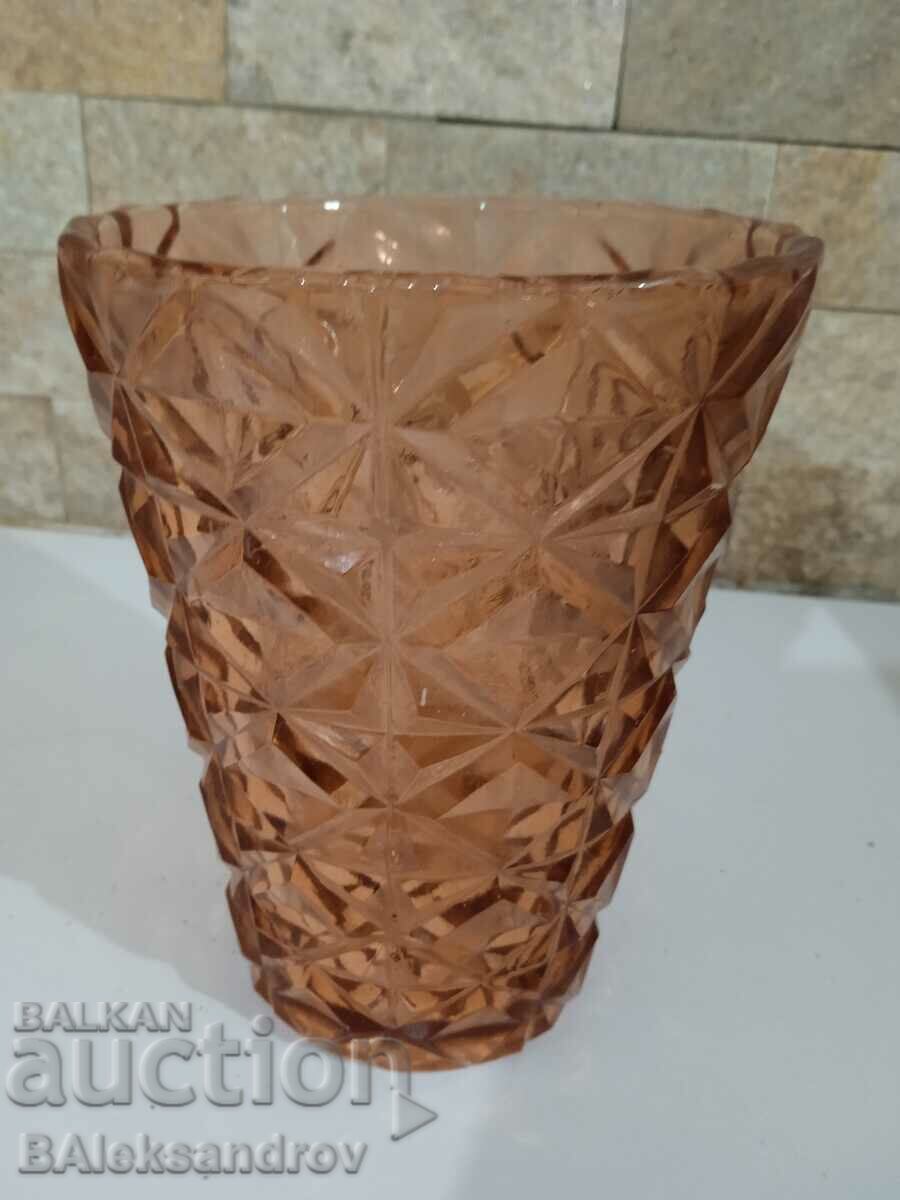 Auction Heavy soca glass vase Auction Heavy soca glass vase