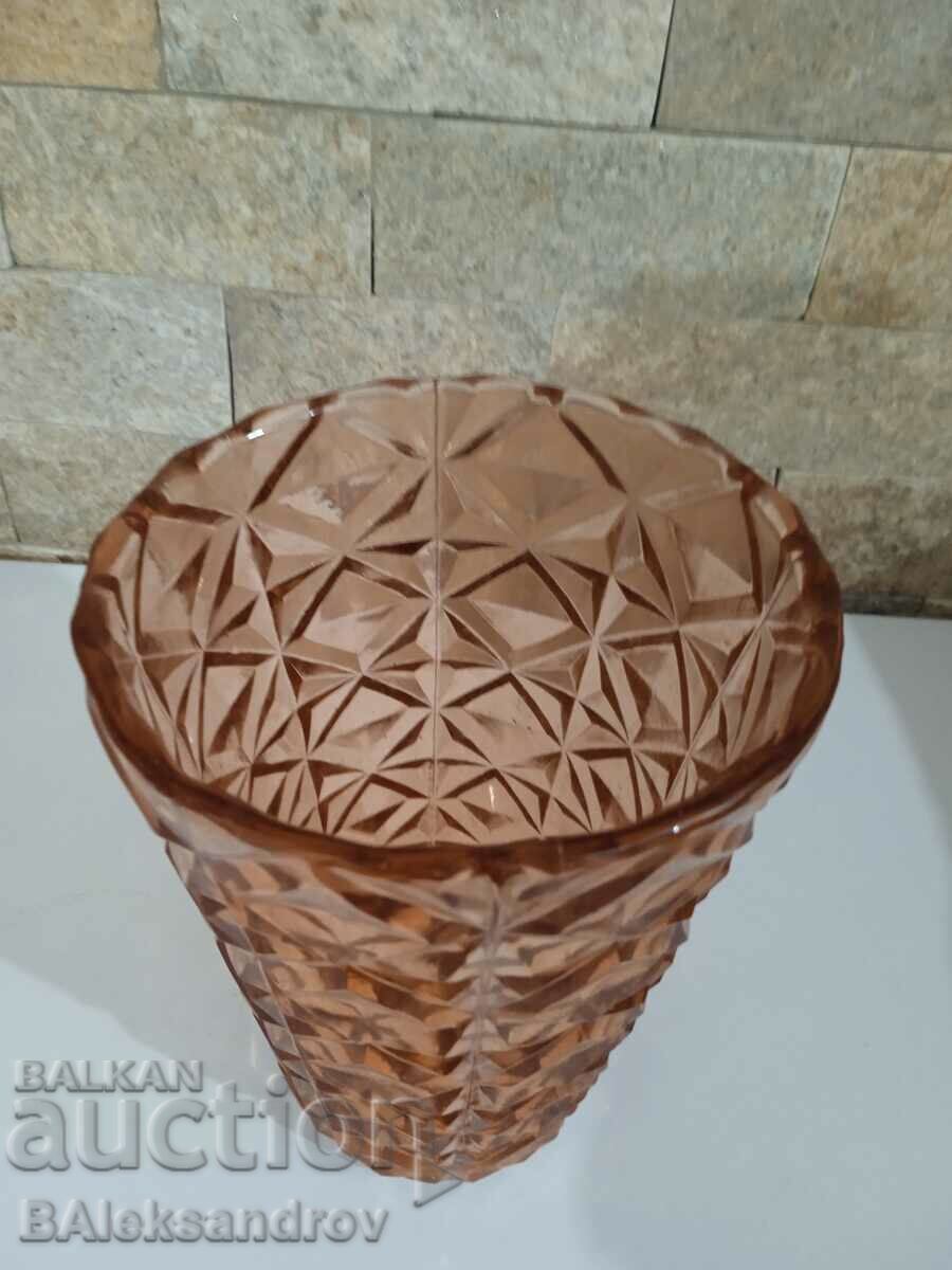 Delivery of Heavy soca glass vase Delivery of Heavy soca glass vase