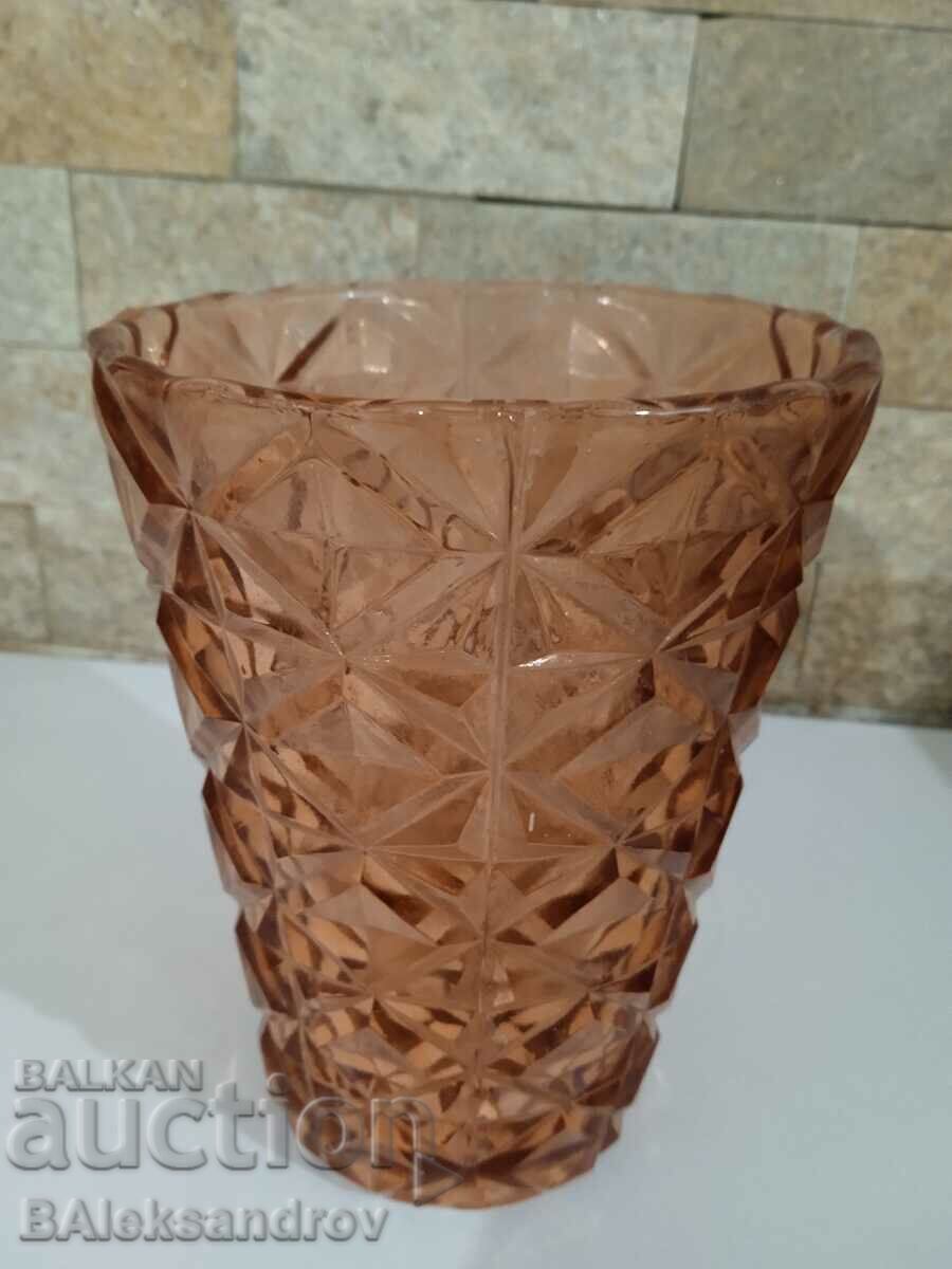 Тежка стъклена ваза от соца