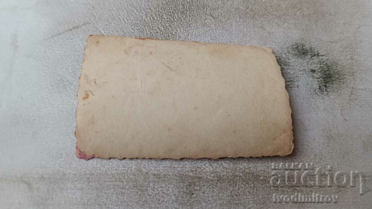 Photo Two young women with price 0.75 BGN | € 0.38